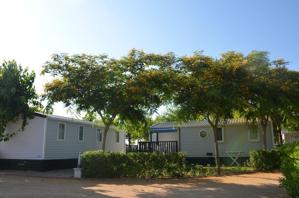 Camping Resort Els Pins Malgrat de Mar Exterior photo