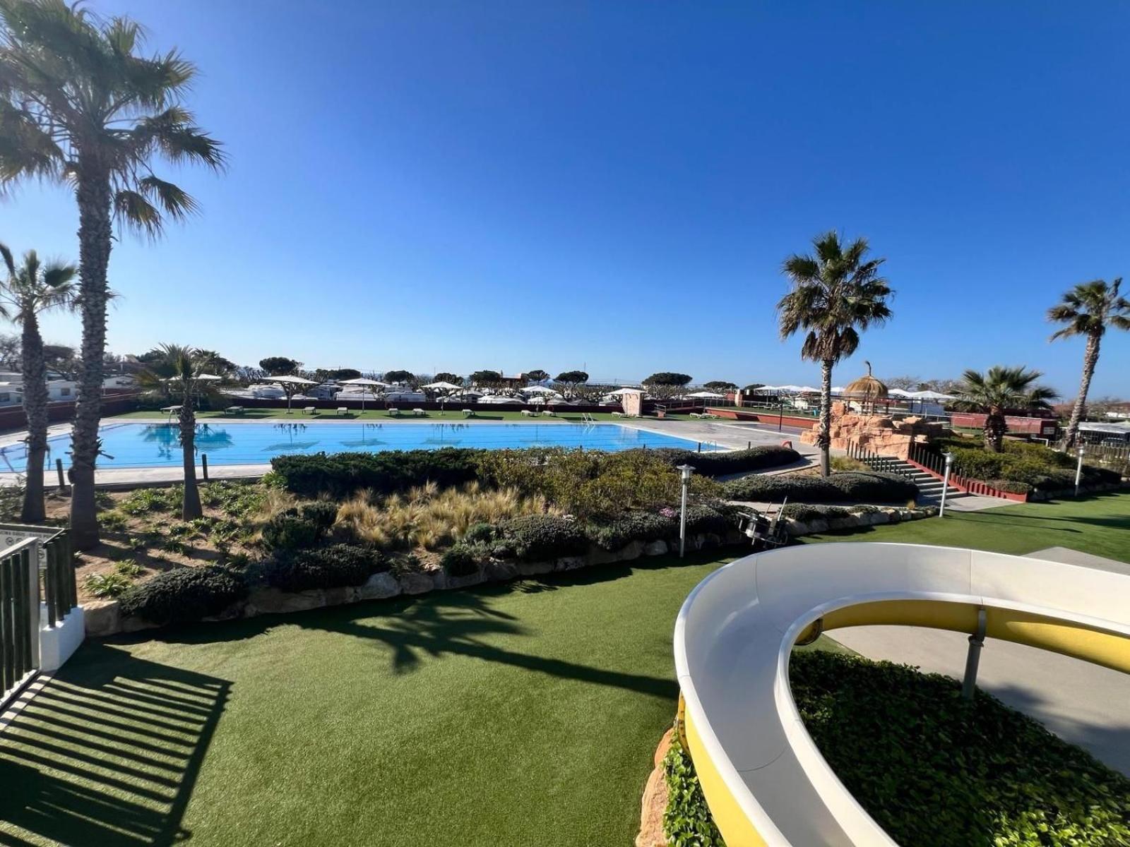 Camping Resort Els Pins Malgrat de Mar Exterior photo