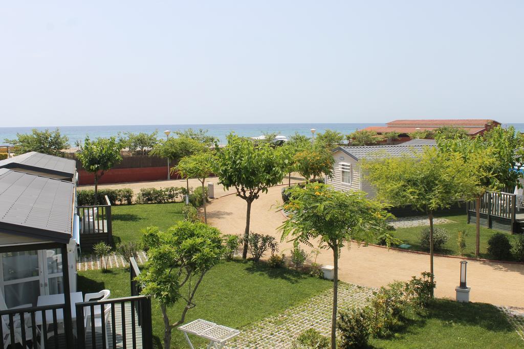 Camping Resort Els Pins Malgrat de Mar Exterior photo